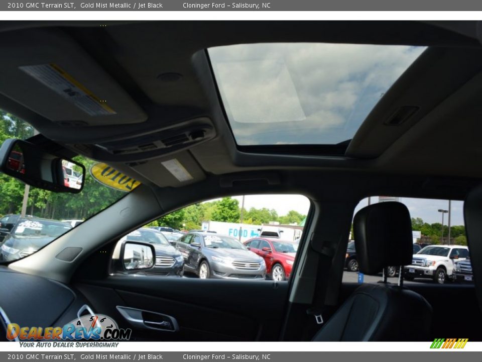 2010 GMC Terrain SLT Gold Mist Metallic / Jet Black Photo #20