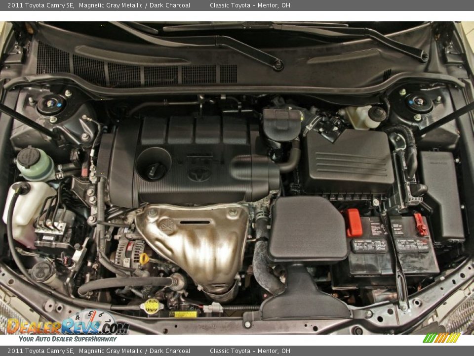 2011 Toyota Camry SE Magnetic Gray Metallic / Dark Charcoal Photo #16