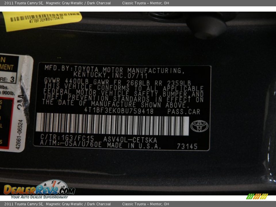 2011 Toyota Camry SE Magnetic Gray Metallic / Dark Charcoal Photo #18