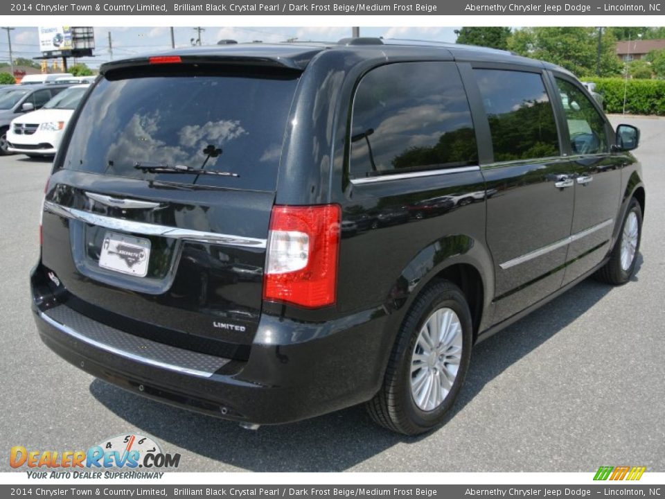 2014 Chrysler Town & Country Limited Brilliant Black Crystal Pearl / Dark Frost Beige/Medium Frost Beige Photo #5