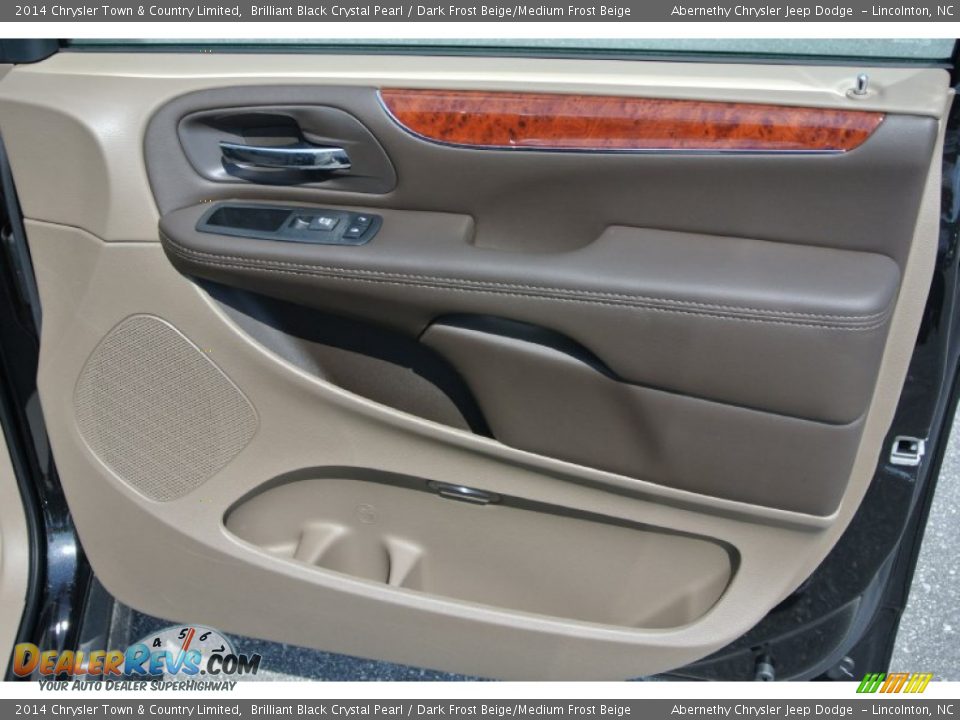 2014 Chrysler Town & Country Limited Brilliant Black Crystal Pearl / Dark Frost Beige/Medium Frost Beige Photo #22