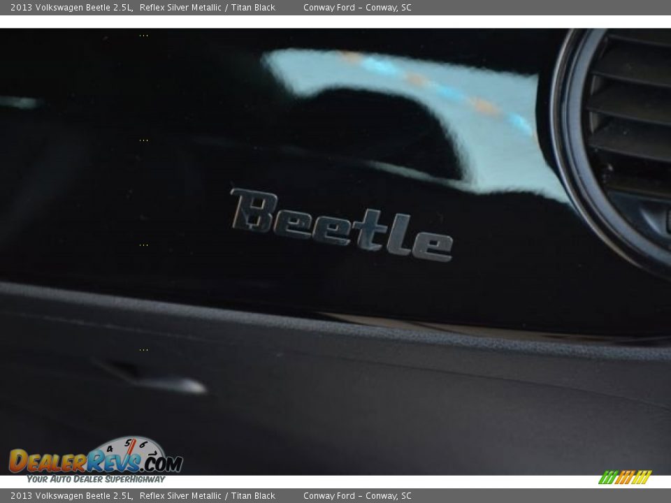 2013 Volkswagen Beetle 2.5L Reflex Silver Metallic / Titan Black Photo #17