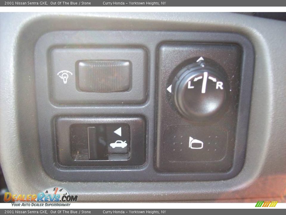 2001 Nissan Sentra GXE Out Of The Blue / Stone Photo #16