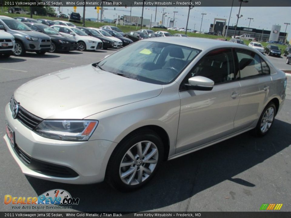 2011 Volkswagen Jetta SE Sedan White Gold Metallic / Titan Black Photo #3
