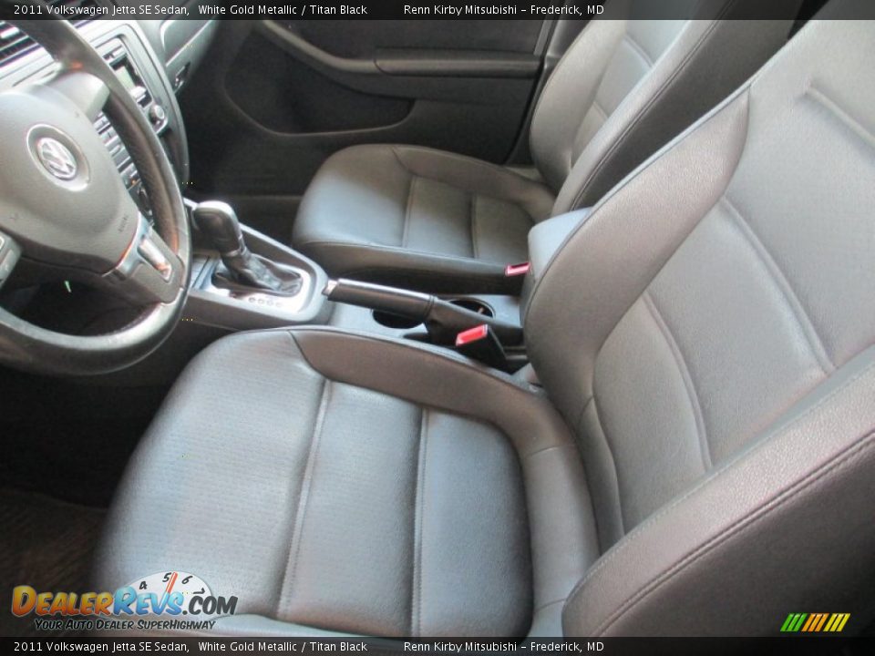 2011 Volkswagen Jetta SE Sedan White Gold Metallic / Titan Black Photo #12