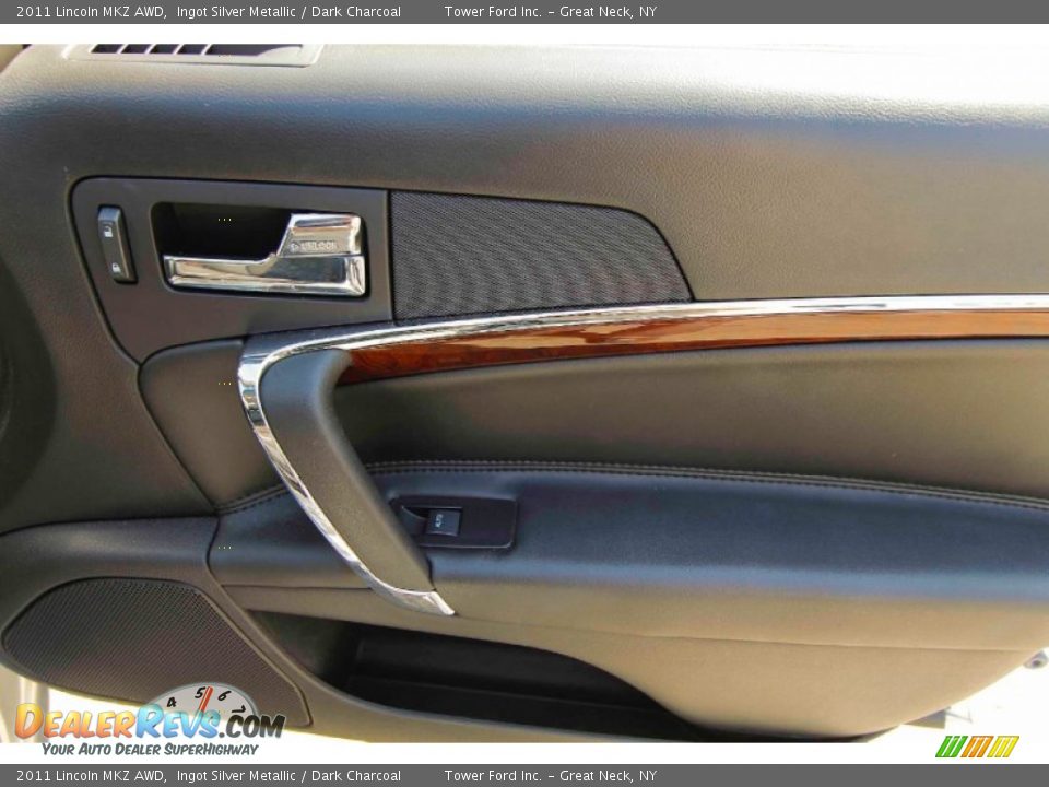 2011 Lincoln MKZ AWD Ingot Silver Metallic / Dark Charcoal Photo #25