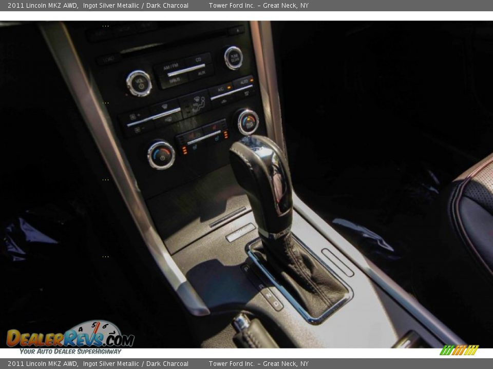 2011 Lincoln MKZ AWD Ingot Silver Metallic / Dark Charcoal Photo #28