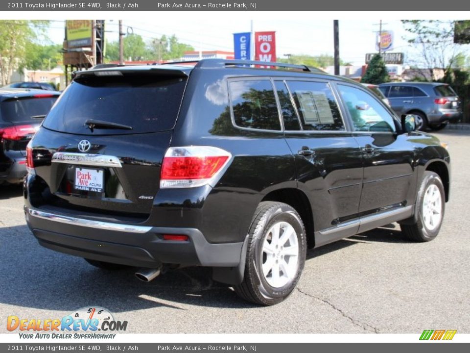 2011 Toyota Highlander SE 4WD Black / Ash Photo #3