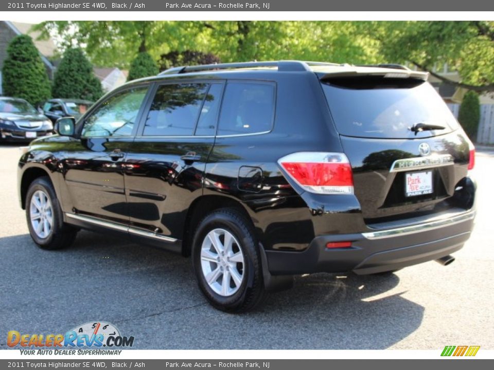 2011 Toyota Highlander SE 4WD Black / Ash Photo #5