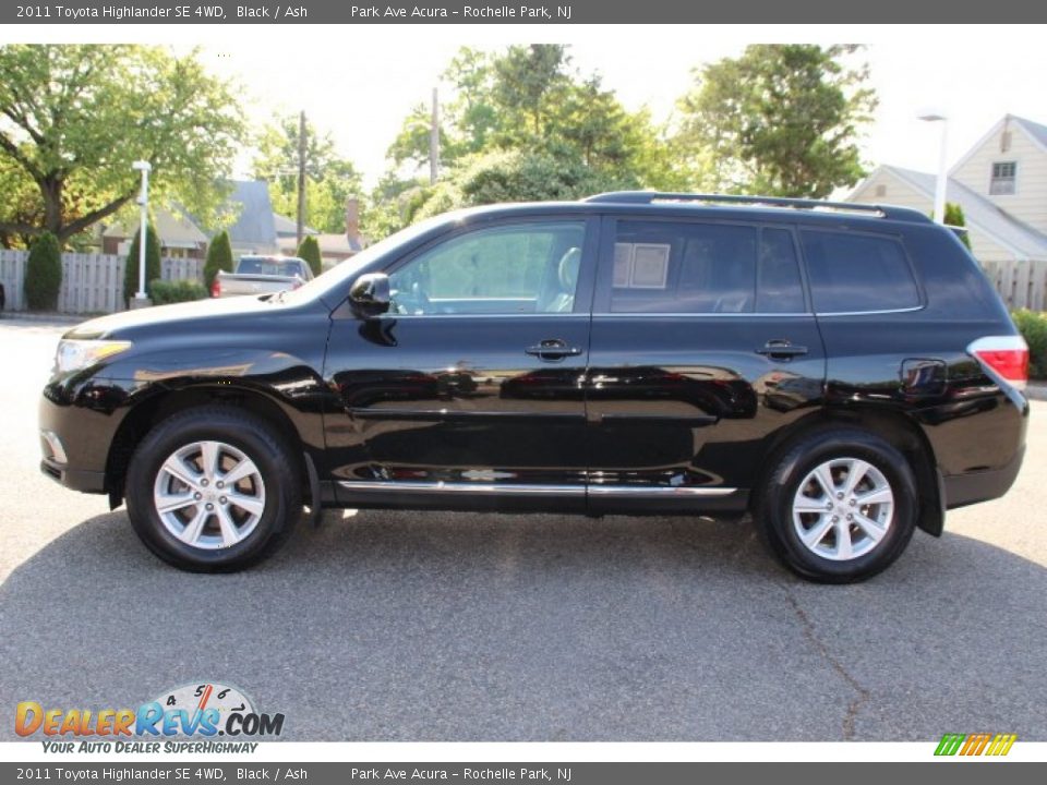 2011 Toyota Highlander SE 4WD Black / Ash Photo #6