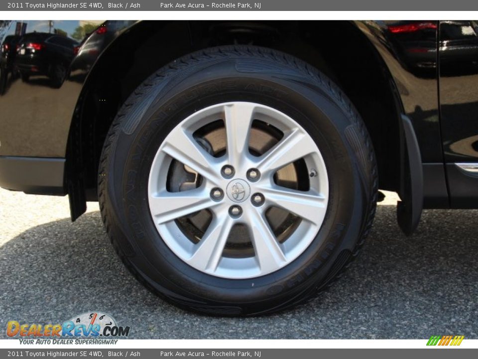 2011 Toyota Highlander SE 4WD Black / Ash Photo #32