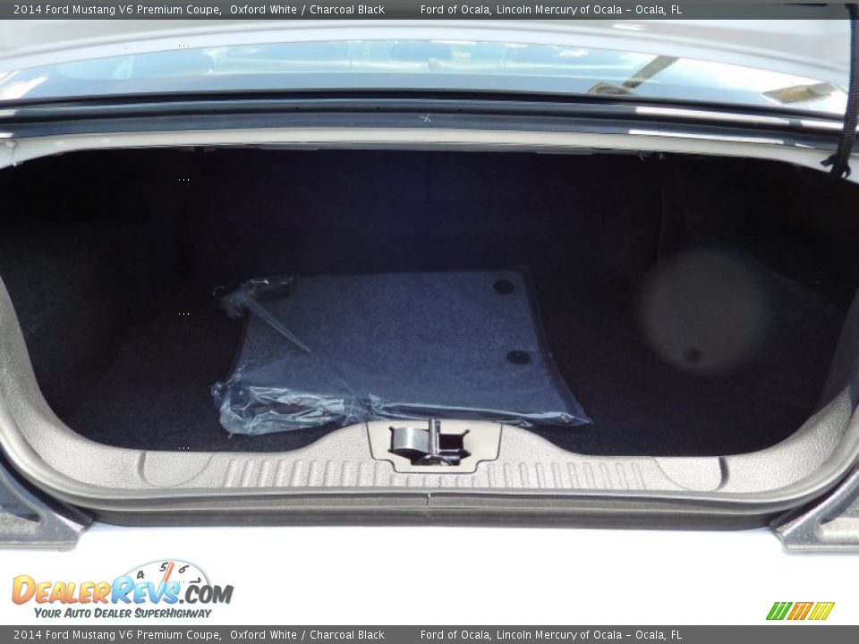 2014 Ford Mustang V6 Premium Coupe Oxford White / Charcoal Black Photo #5