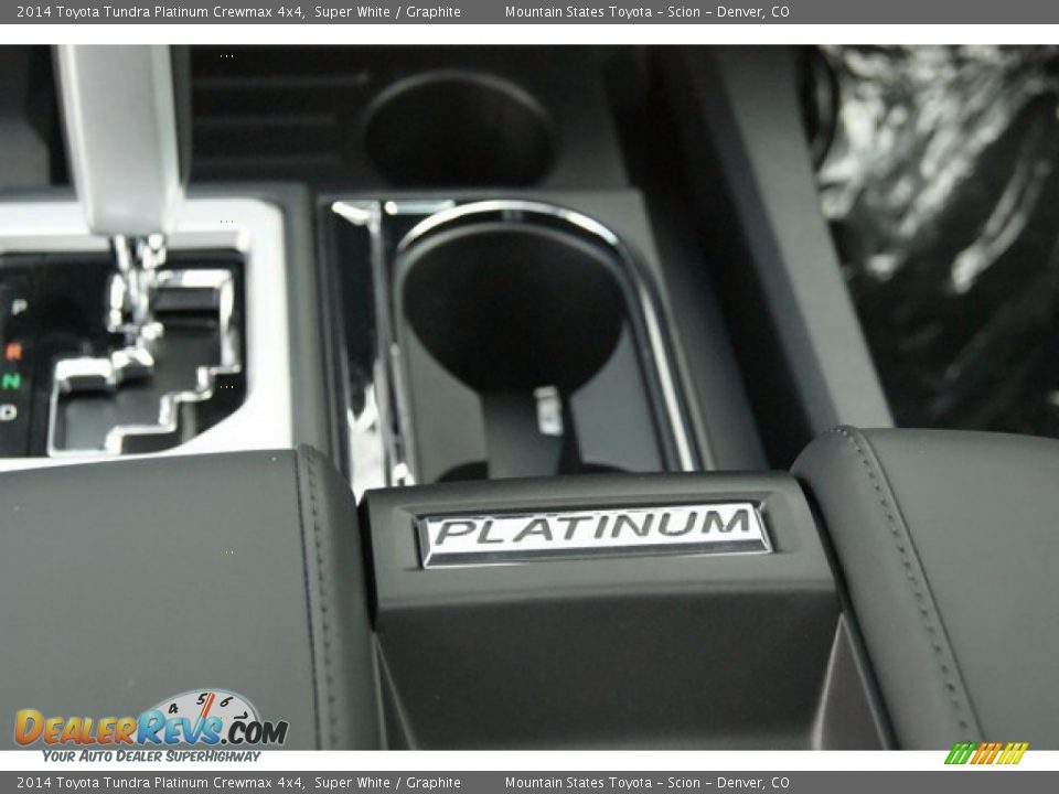 2014 Toyota Tundra Platinum Crewmax 4x4 Super White / Graphite Photo #9