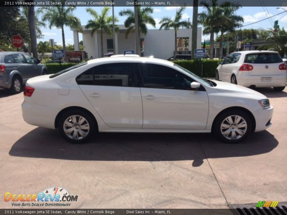 2011 Volkswagen Jetta SE Sedan Candy White / Cornsilk Beige Photo #6