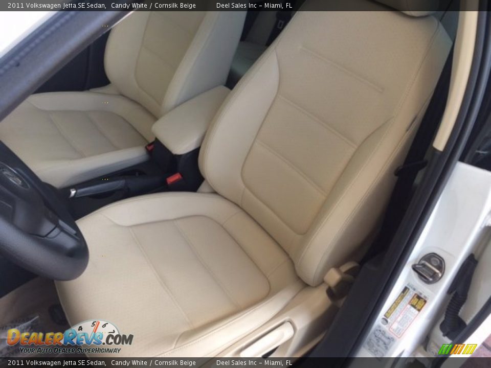 2011 Volkswagen Jetta SE Sedan Candy White / Cornsilk Beige Photo #9