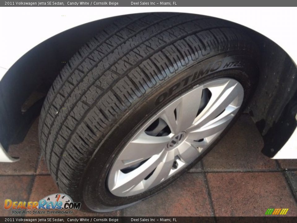2011 Volkswagen Jetta SE Sedan Candy White / Cornsilk Beige Photo #13