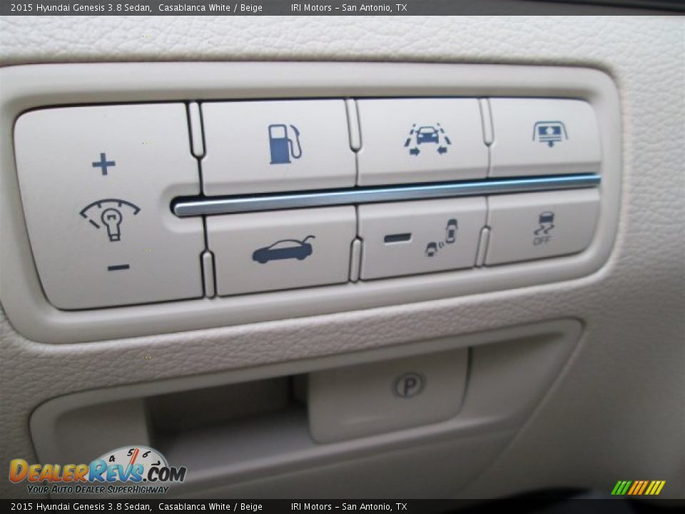 Controls of 2015 Hyundai Genesis 3.8 Sedan Photo #17