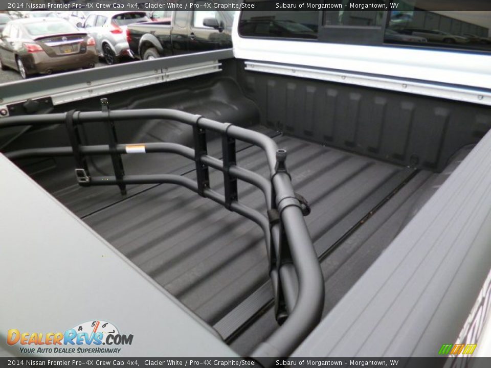 2014 Nissan Frontier Pro-4X Crew Cab 4x4 Glacier White / Pro-4X Graphite/Steel Photo #13