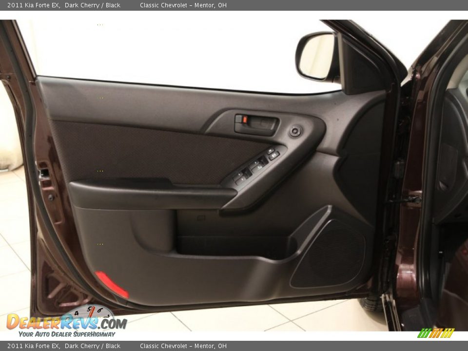 2011 Kia Forte EX Dark Cherry / Black Photo #4