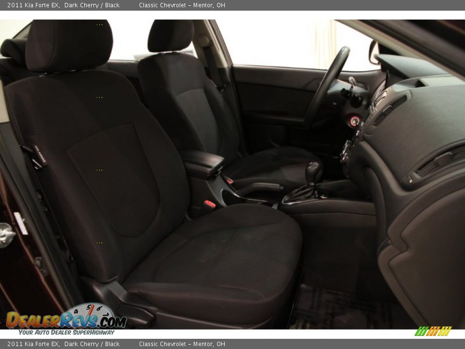 2011 Kia Forte EX Dark Cherry / Black Photo #10
