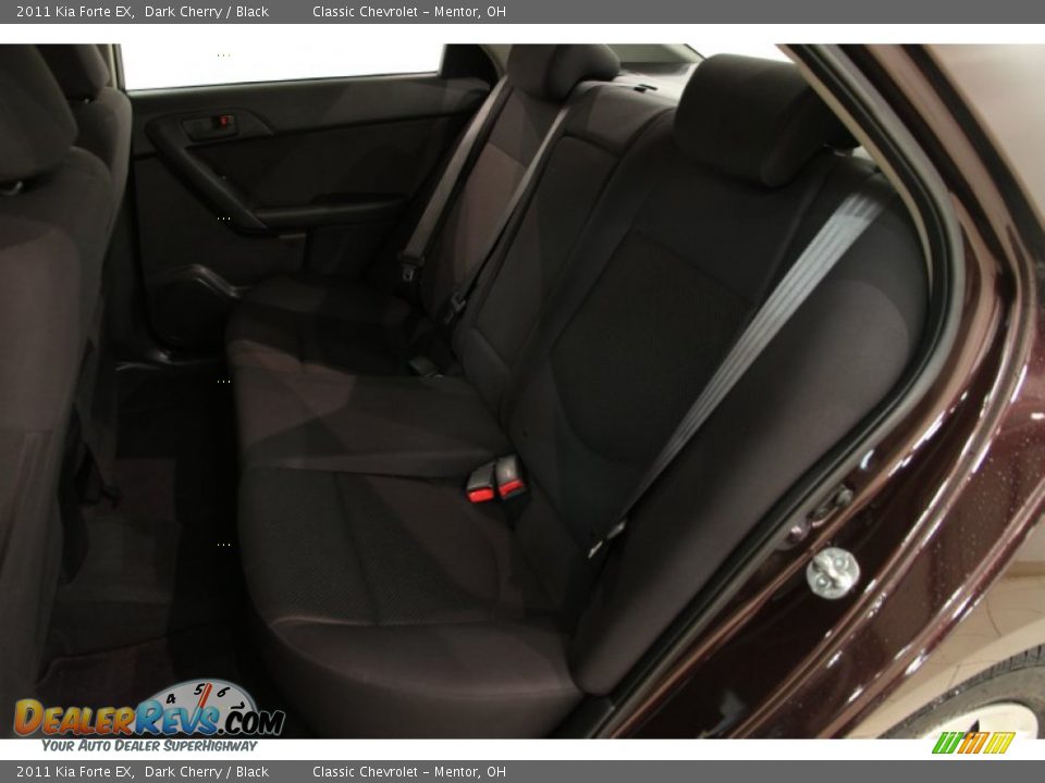 2011 Kia Forte EX Dark Cherry / Black Photo #12