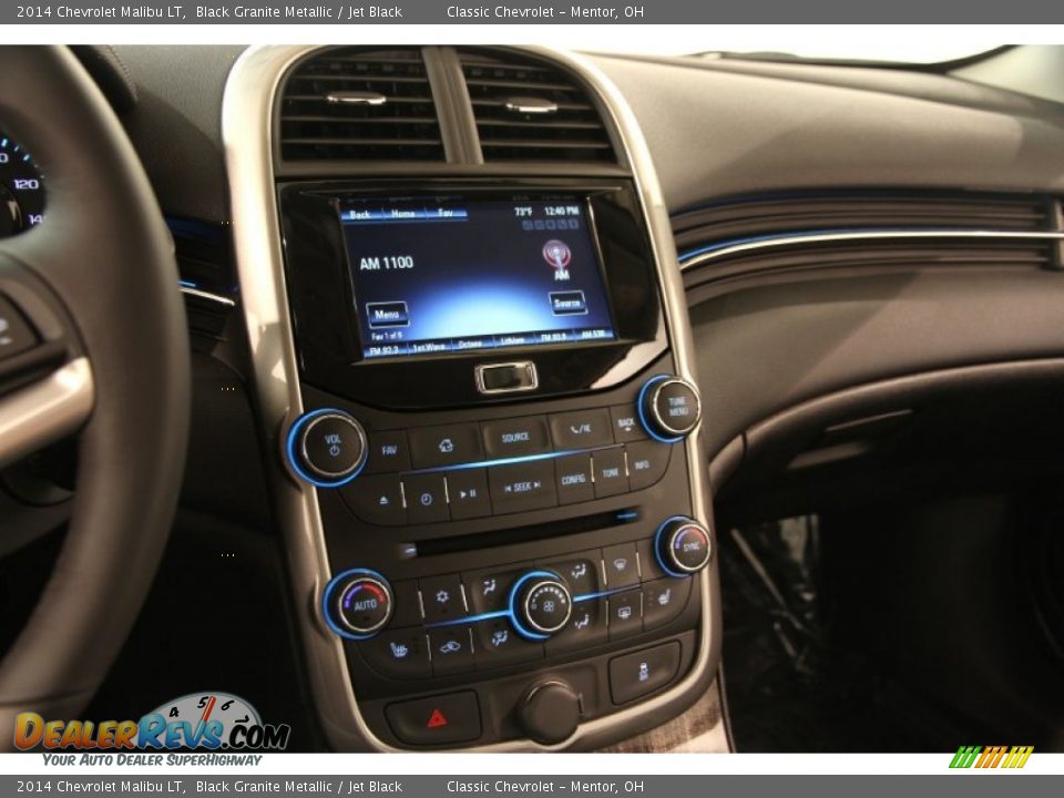 Controls of 2014 Chevrolet Malibu LT Photo #10