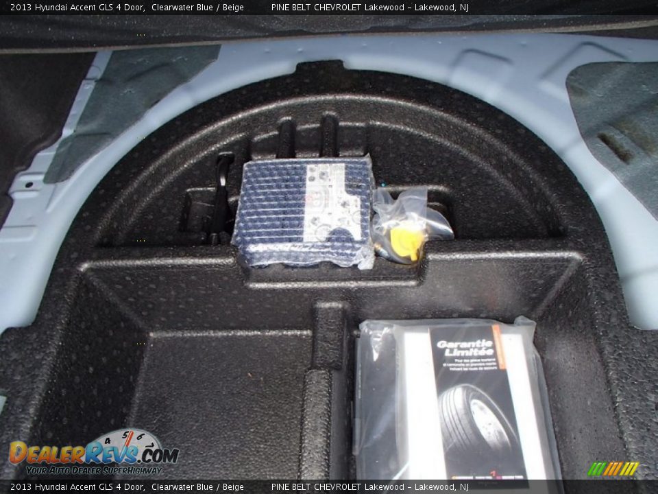 2013 Hyundai Accent GLS 4 Door Clearwater Blue / Beige Photo #17