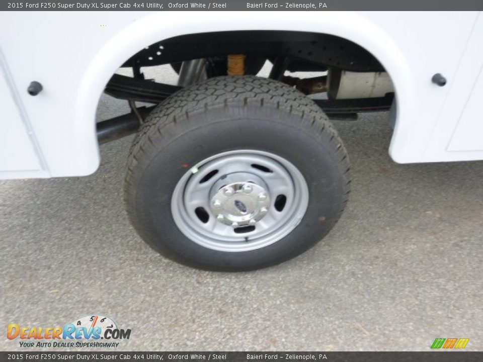 2015 Ford F250 Super Duty XL Super Cab 4x4 Utility Oxford White / Steel Photo #9