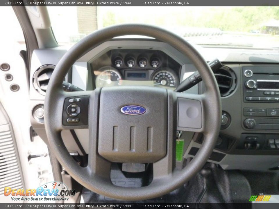 2015 Ford F250 Super Duty XL Super Cab 4x4 Utility Oxford White / Steel Photo #18