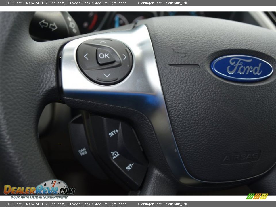 2014 Ford Escape SE 1.6L EcoBoost Tuxedo Black / Medium Light Stone Photo #17