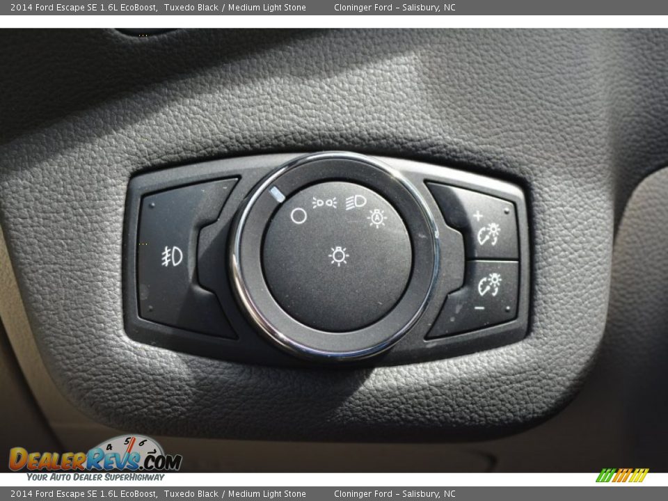 2014 Ford Escape SE 1.6L EcoBoost Tuxedo Black / Medium Light Stone Photo #20
