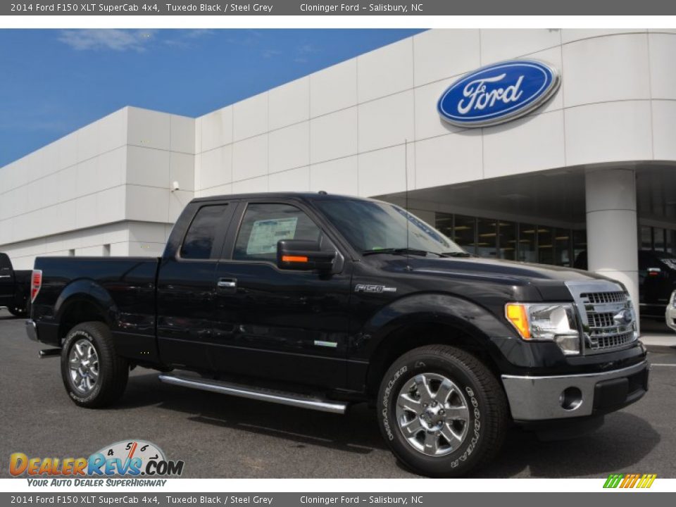 Front 3/4 View of 2014 Ford F150 XLT SuperCab 4x4 Photo #1