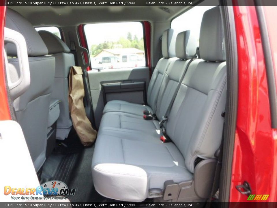 Rear Seat of 2015 Ford F550 Super Duty XL Crew Cab 4x4 Chassis Photo #11