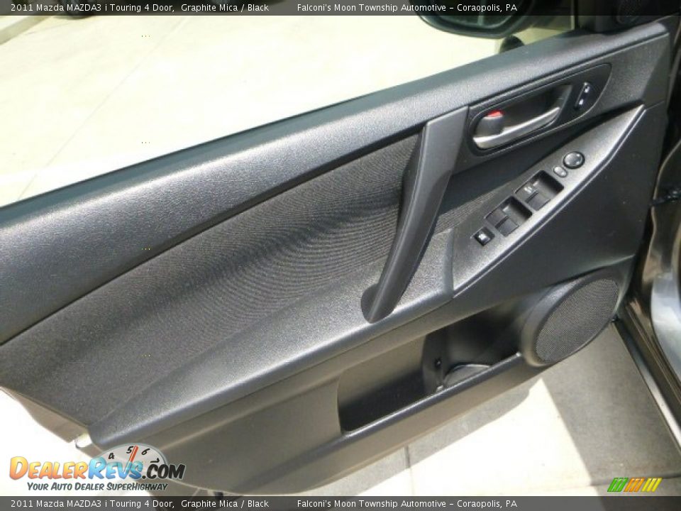 2011 Mazda MAZDA3 i Touring 4 Door Graphite Mica / Black Photo #19