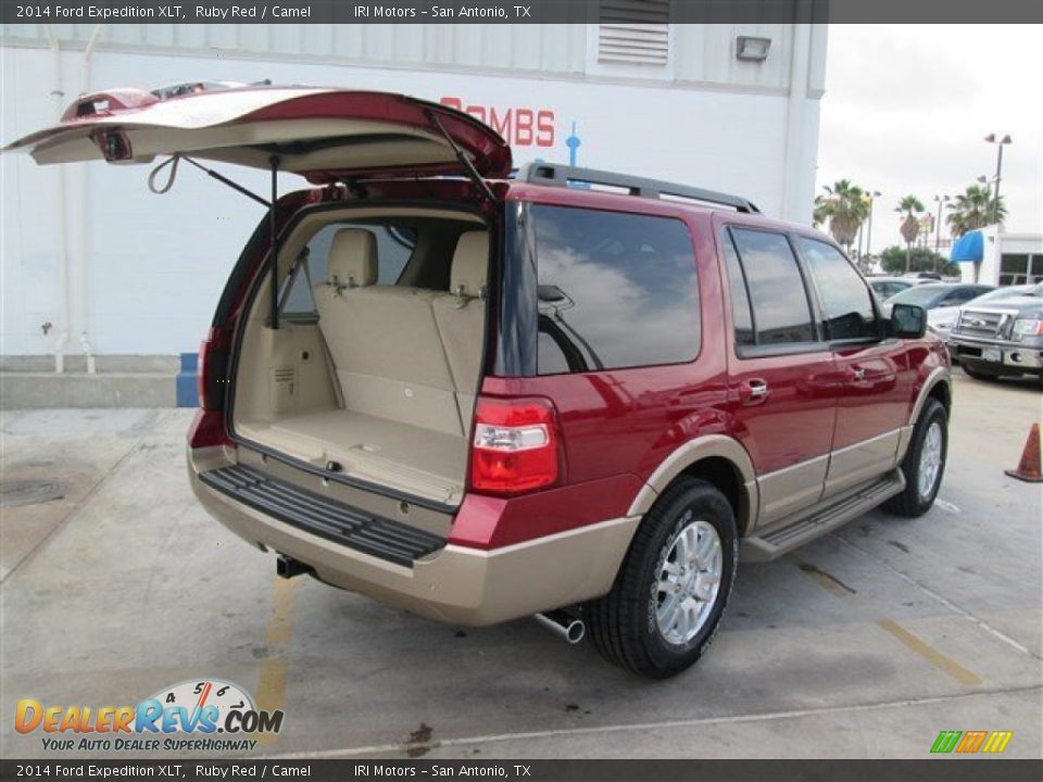 2014 Ford Expedition XLT Ruby Red / Camel Photo #16