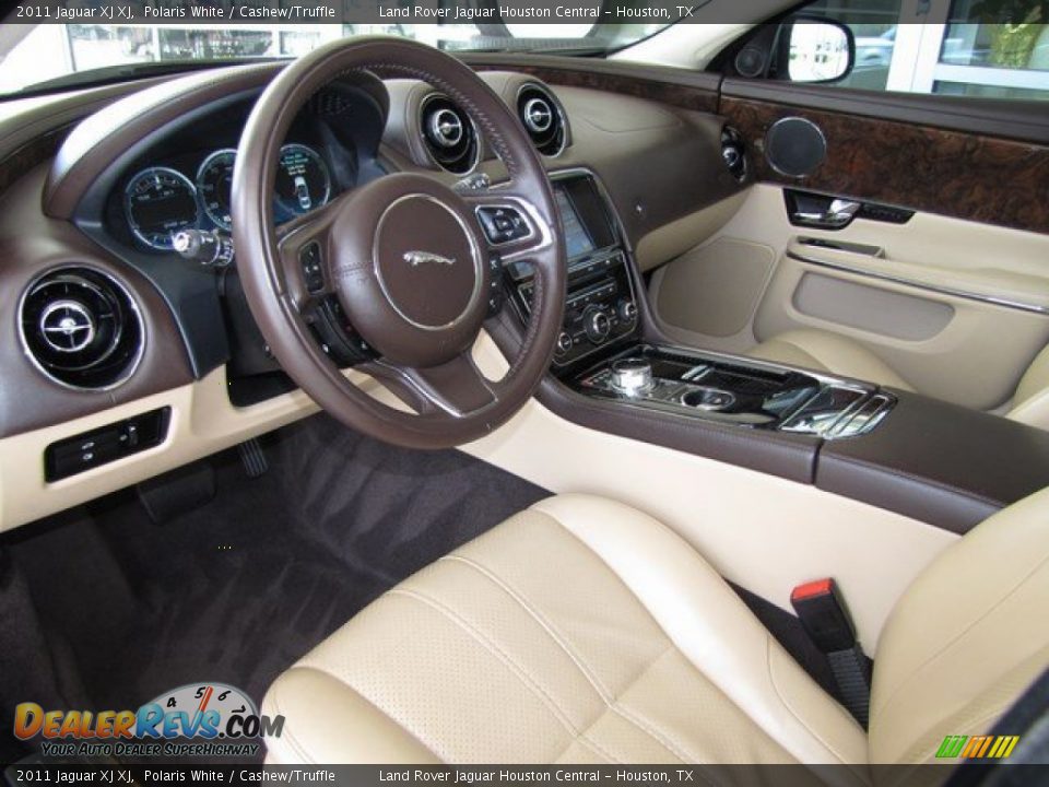 2011 Jaguar XJ XJ Polaris White / Cashew/Truffle Photo #12