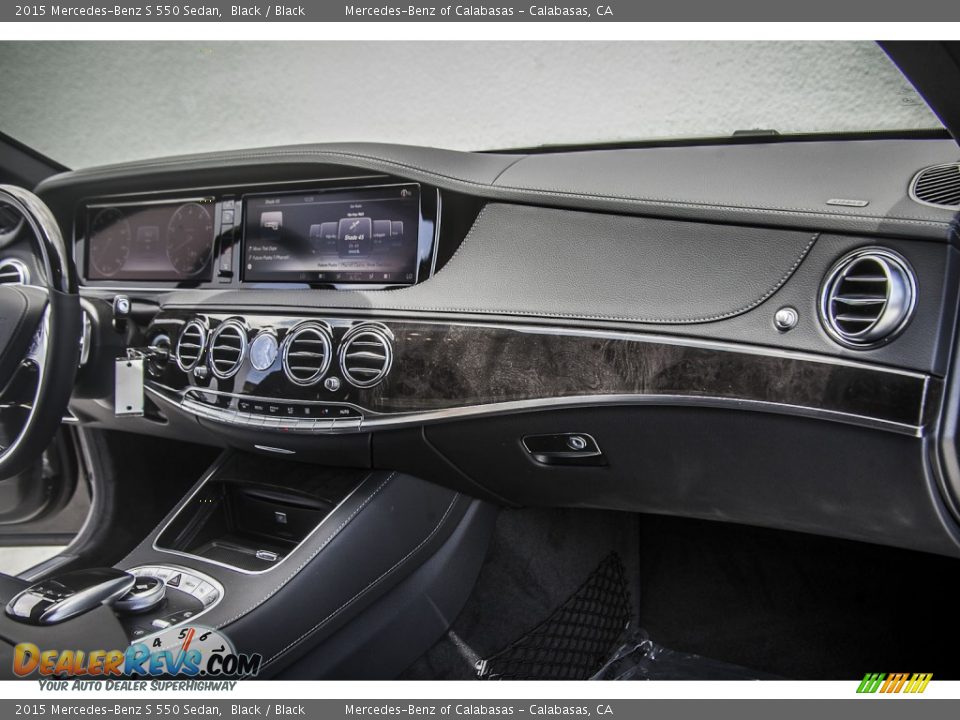 Dashboard of 2015 Mercedes-Benz S 550 Sedan Photo #8