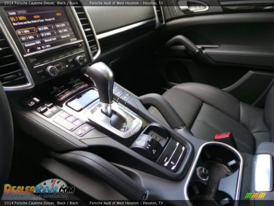 Controls of 2014 Porsche Cayenne Diesel Photo #20