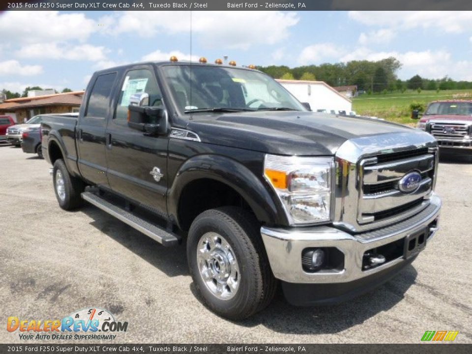 2015 Ford F250 Super Duty XLT Crew Cab 4x4 Tuxedo Black / Steel Photo #2