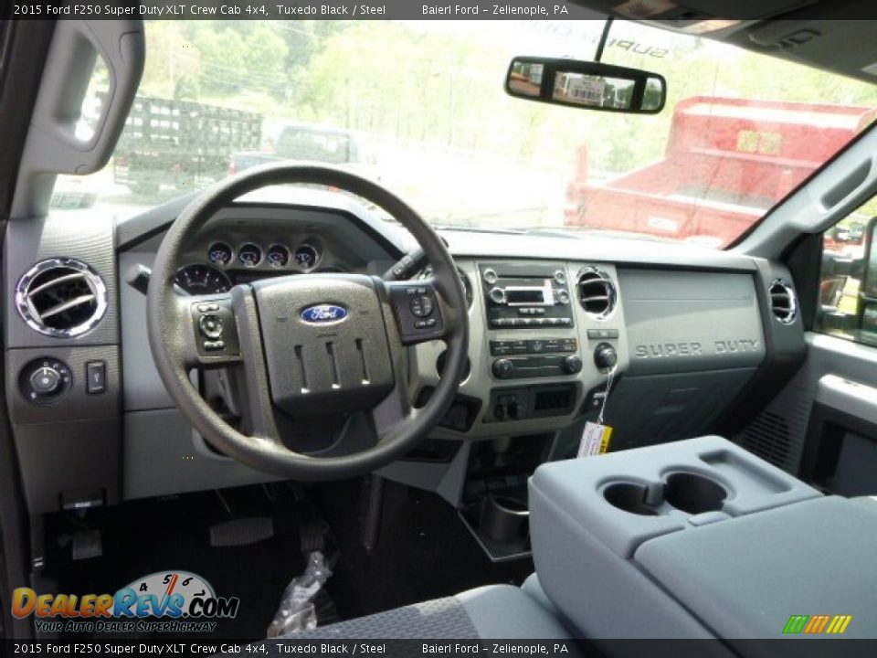 2015 Ford F250 Super Duty XLT Crew Cab 4x4 Tuxedo Black / Steel Photo #12