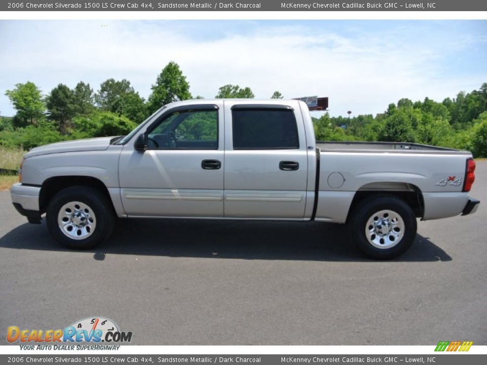 2006 Chevrolet Silverado 1500 LS Crew Cab 4x4 Sandstone Metallic / Dark Charcoal Photo #3