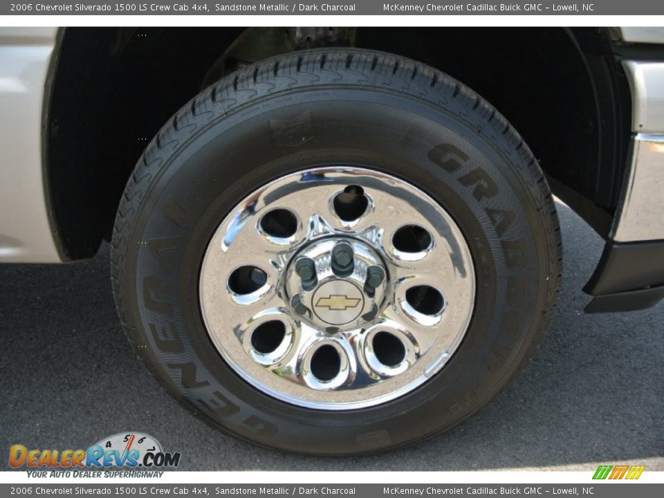 2006 Chevrolet Silverado 1500 LS Crew Cab 4x4 Sandstone Metallic / Dark Charcoal Photo #20