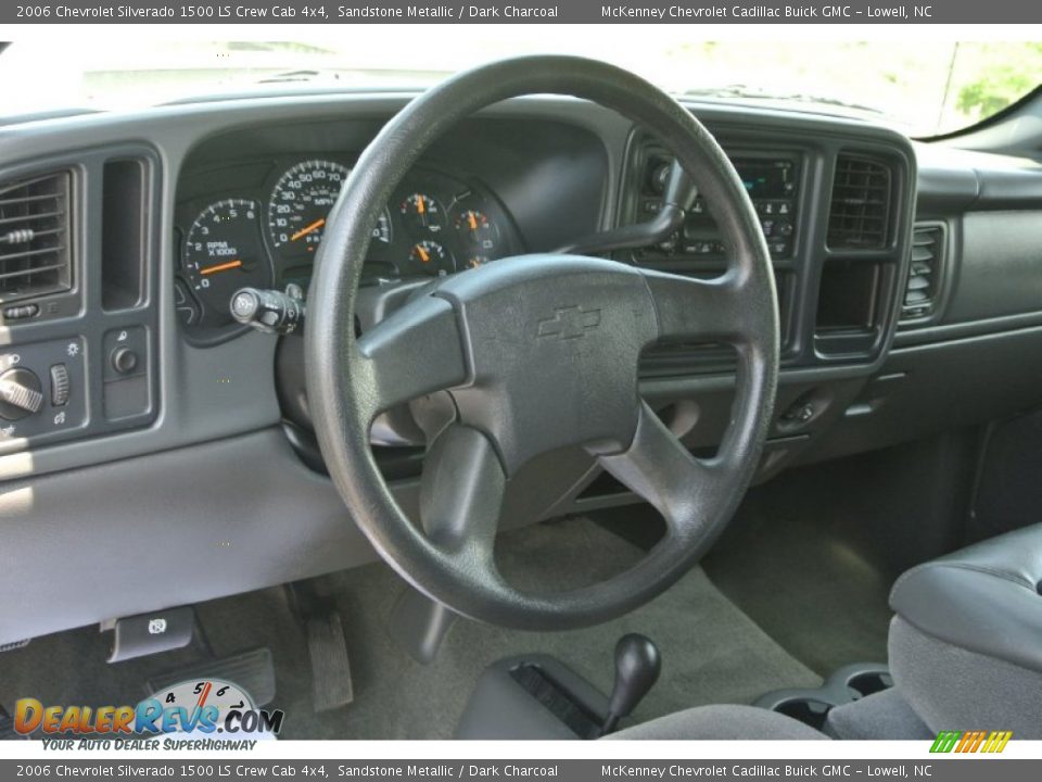 2006 Chevrolet Silverado 1500 LS Crew Cab 4x4 Sandstone Metallic / Dark Charcoal Photo #22