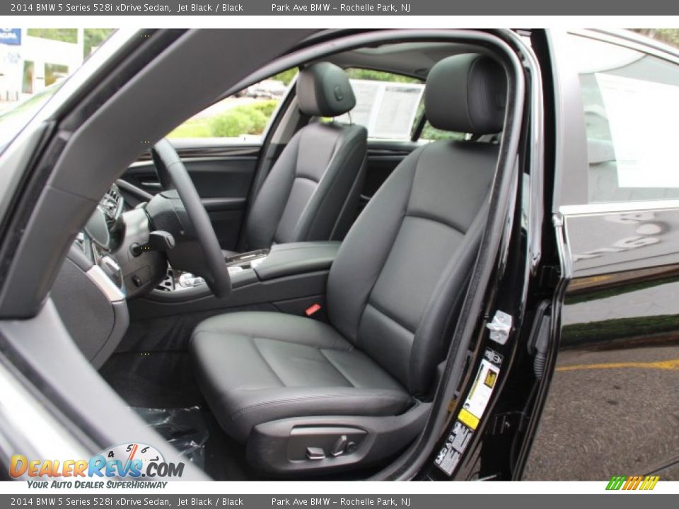 Front Seat of 2014 BMW 5 Series 528i xDrive Sedan Photo #11