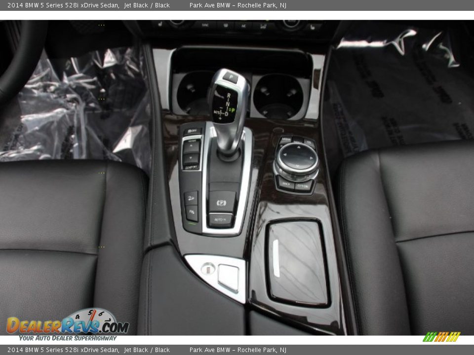 2014 BMW 5 Series 528i xDrive Sedan Shifter Photo #14
