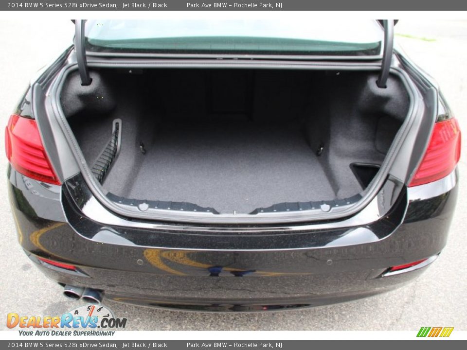 2014 BMW 5 Series 528i xDrive Sedan Trunk Photo #20