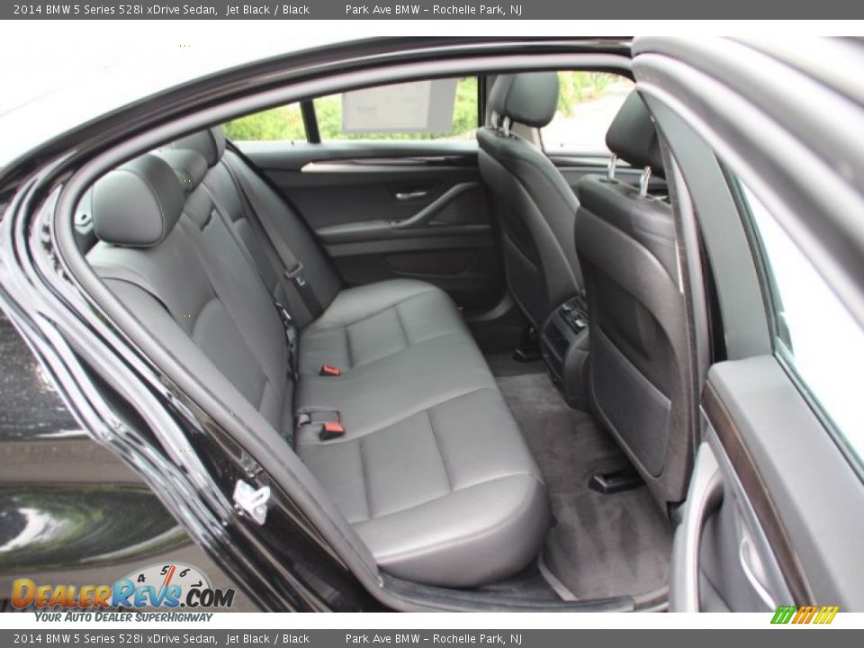 Rear Seat of 2014 BMW 5 Series 528i xDrive Sedan Photo #23