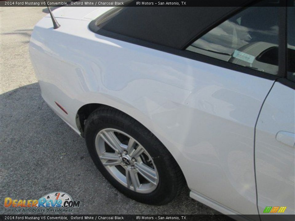 2014 Ford Mustang V6 Convertible Oxford White / Charcoal Black Photo #4
