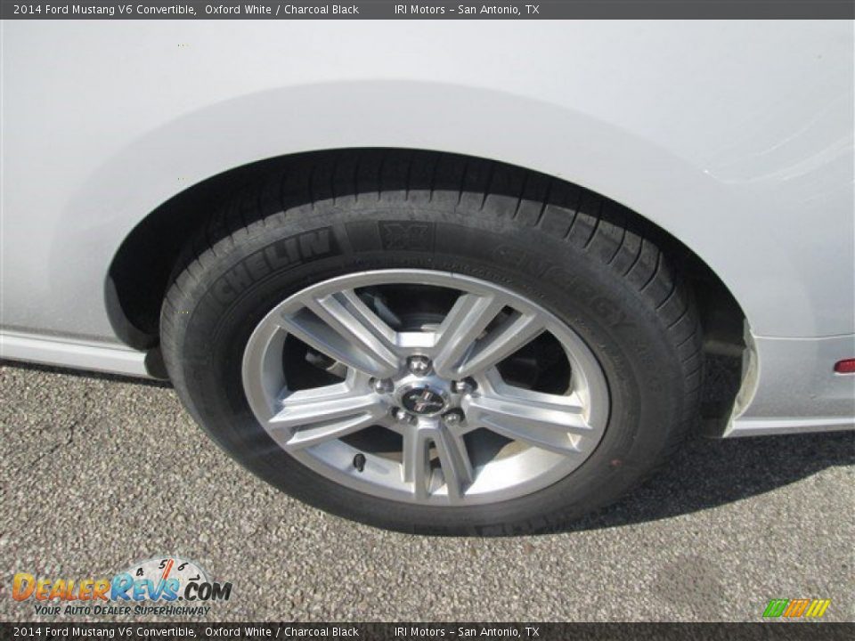 2014 Ford Mustang V6 Convertible Oxford White / Charcoal Black Photo #10