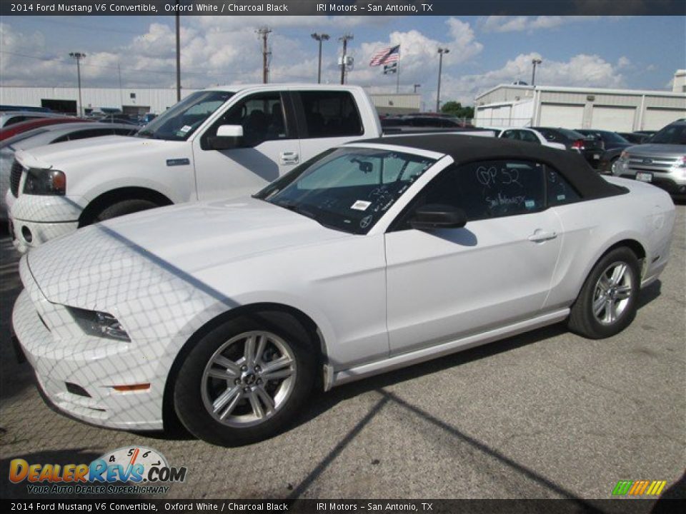 2014 Ford Mustang V6 Convertible Oxford White / Charcoal Black Photo #12
